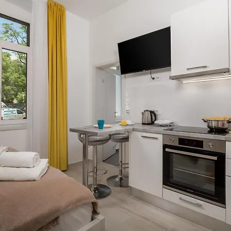Lux Apartments Rijeka Exterior photo